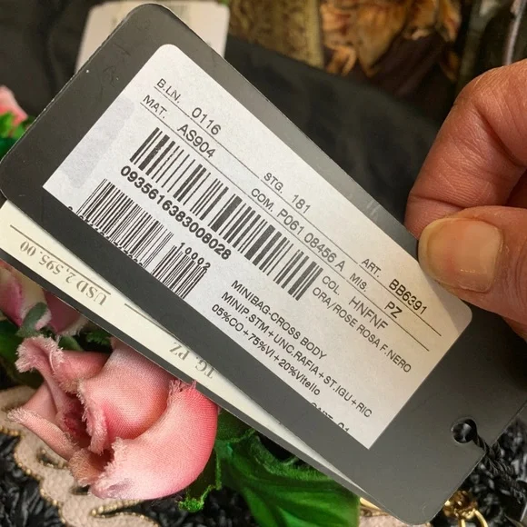 SOLD⛔️AUTHENTIC  DOLCE & GABBANA MILLENIALS " L'Amore E'Bellezza" FLORAL - Picture 6 of 16